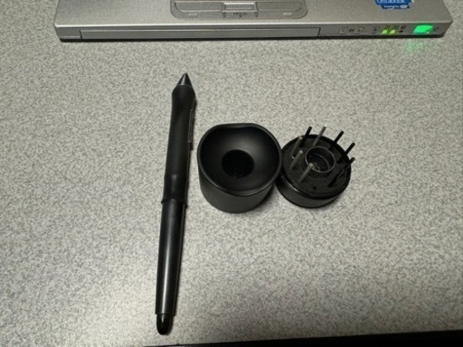 液タブ Wacom  13HD Creative Pen Display DTK-1301/K0 　動作品　早い者勝ち