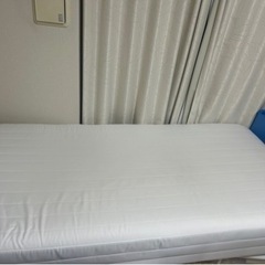 家具 ベッド シングルベッドと座椅子の画像