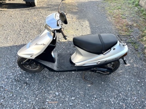 751.  動画あり　スズキ　アドレスV100  低走行　2スト　小型　バイク　  車体