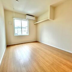 築浅アパートメントでました!最上階2階中部屋!フリーレント1ヶ月...