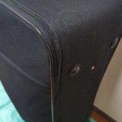 [取引中]大型スーツケース　キャリーケースの画像