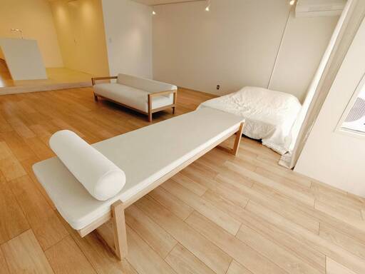 【美品】 Kristina Dam Studioの高級デイベッド｜現在価格42万｜インテリアにも最適✨