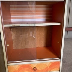 昭和オレンジ色収納家具