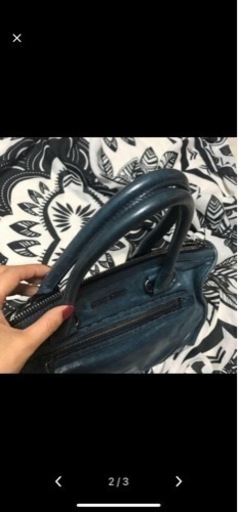 miumiuレザーバック