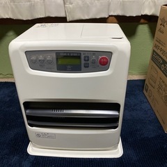 　　決定　　♪美品　　2017年式　　★ファンヒーター