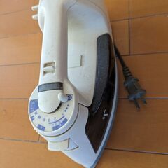 コード付きアイロンの画像