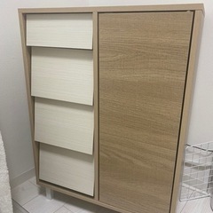 収納　棚　引き出し　コンセント穴あり　