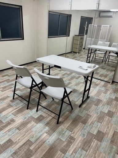 突っ張り壁面大型ミラー3枚(180㎝×幅80㎝)