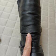 新品未使用　ハーフブーツ　ミドル丈　黒の画像