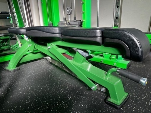 アジャスタブルベンチ