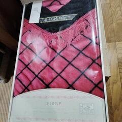 値下げしました。ボアーこたつ上掛け布団　ご贈答品