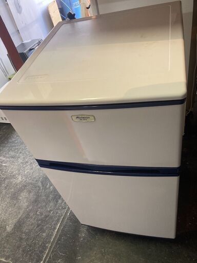 ☆中古￥4,800！Abitelax　96㍑2ドア冷蔵庫　家電　AR-975型　2014年製　幅48㎝ｘ奥行53㎝ｘ高さ85㎝　【BC025】