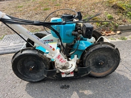 クボタ GC-K300 カルモ デラックス 自走式  草刈機4WD 