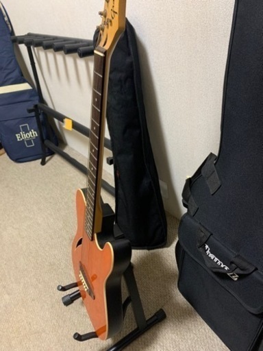 グラダス　エレクトリックアコースティックギター