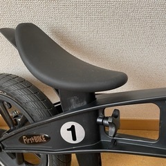 FirstBIKE/ファーストバイク LIMITED「BLACK」【ブレーキ付きバランスバイク】の画像