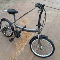 折りたたみ自転車　ギア付き　稼働可　パンクなし