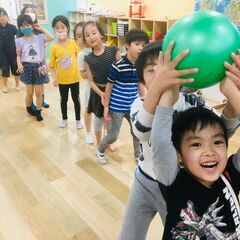 民間学童での保育スタッフ《週1日〜/1日5時間〜OK》資格不問☆...