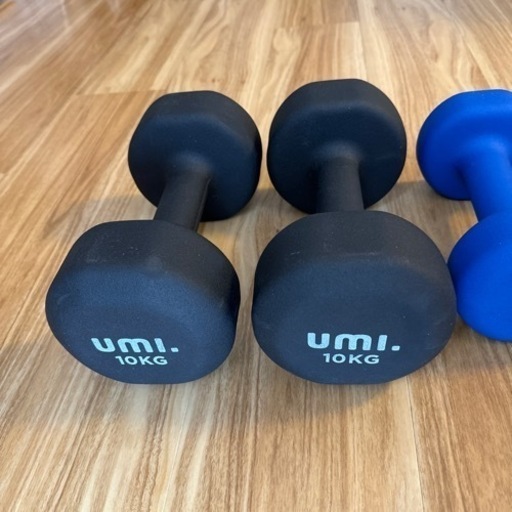 ダンベルセット 10kg×2、5kg×2、7kg×1