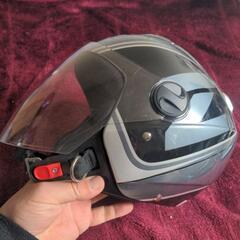お話し中になります。ZACK  ZR-11ジェットヘルメットになります。の画像