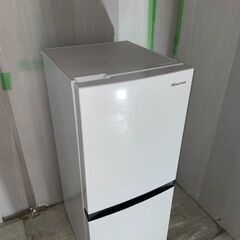 Hisense 冷蔵庫 2021年式 HR-D1303 全容量134L 冷蔵88L 冷凍46L 中古品 ＃