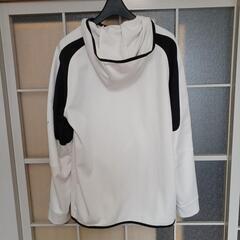 【取引中】PUMAパーカーの画像
