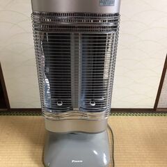 ※お譲り先決定※【ジャンク品】ダイキン セラムヒート 遠赤外線暖...