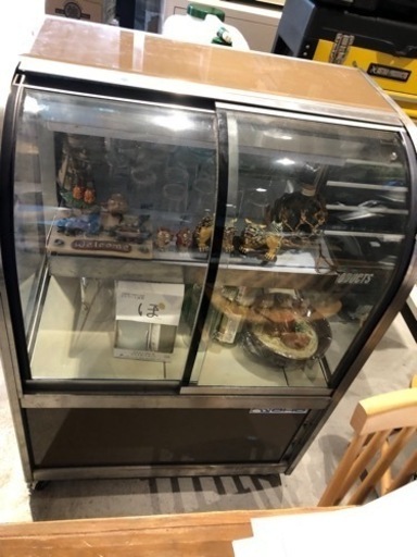 大穂製作所　冷蔵ショーケース　