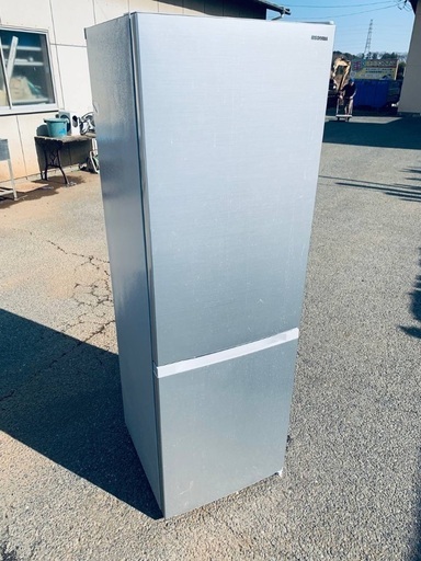 ♦️️アイリスオーヤマノンフロン冷凍冷蔵庫  【2022年製 】IRSN-23A-S