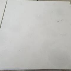 ローテブル【LOWYA】の画像