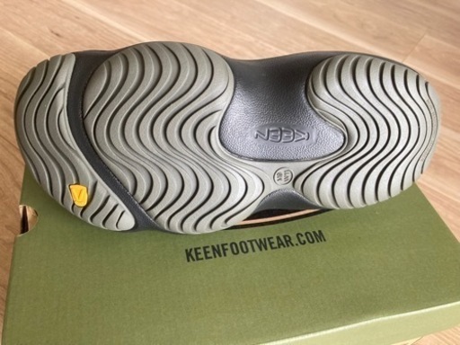 KEENサンダル