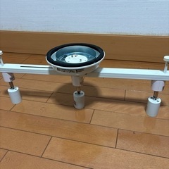 ニトリ　シーリング直付ダクトルレールとソケット3個の画像