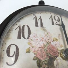 ▼【壁時計 ヴィンテージ　両面　動作確認済　駅の壁掛風　クラシックスタイル】花柄 インテリア雑貨 壁 看板風  アンティーク風（NF240124）515-216Wの画像