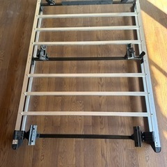 THULE  ルーフキャリア の画像