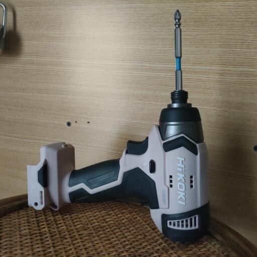 HiKOKI　インパクトドライバー　10.8v