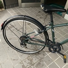 【直接引き取り限定】カゴ付きクロスバイク自転車27インチ6段変速 カゴ付きバイク | メーカー直販B級品アウトレットショップ