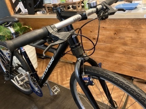 【cannondale DELTA V700チェーン新品！】アルミフレーム　3×7速　26インチMTB ブラックガンメタ