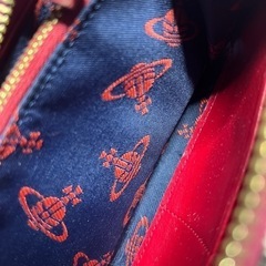 ヴィヴィアンウエストウッド長財布の画像