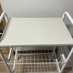 〈受け渡し予定決定〉ニトリ　キッチンワゴン　の画像