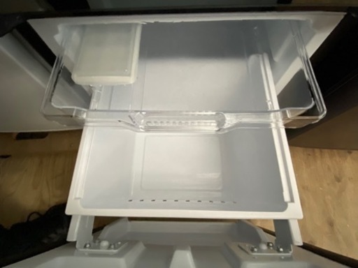 お薦め品‼️ガラストップ‼️2ドア冷凍冷蔵庫154L2021年