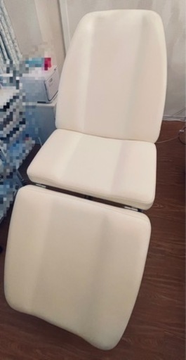 エステ、まつ毛  ベッド