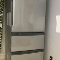 3/15(金)掲載終了予定　美品　AQUA 冷蔵庫 272Lの画像