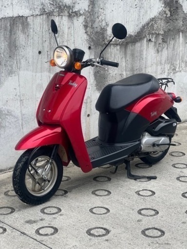 大人気セール‼️安心のバッテリー新品✨️フロントタイヤ新品✨️嬉しいオイル交換済み♻️燃費重視&デザイン性&バイク初心者をにオススメ?