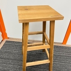 木製フラワースタンド/ハイスクエア椅子としても◎同じもの3つあり
