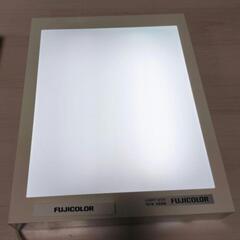 ライトボックス　FUJl