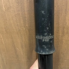 ショック アブソーバー ランクル ランドクルーザー 76 純正 48531-60640の画像