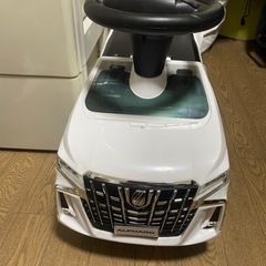 乗用玩具 乗用トヨタ アルファード 足けり 足こぎ 室内