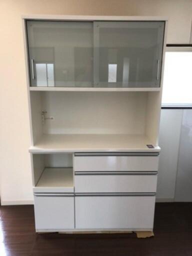 松田家具  食器棚 上下分割可能