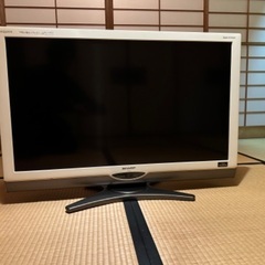 SHARP AQUOS40型(2010年製）リモコン付き