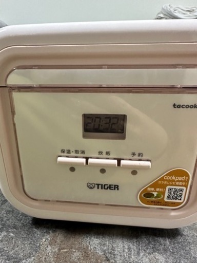 Tiger炊飯器　美品　3合炊き　tacook対応