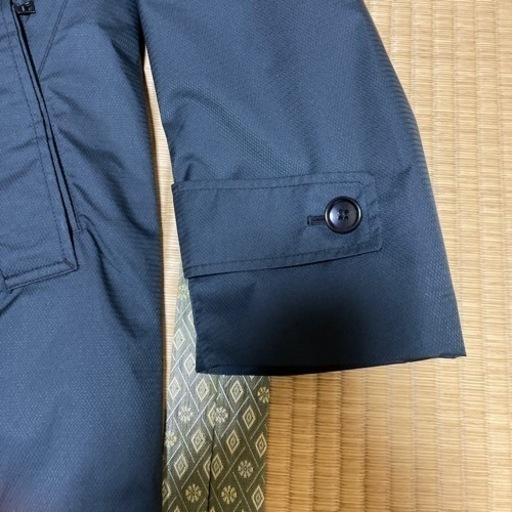 未使用　メンズコート　冬、春もの　黒に近いグリーン